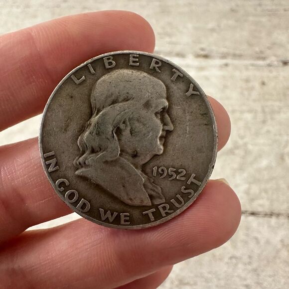 Vintage 1952 Franklin Half Dollar - Picture 1 of 5